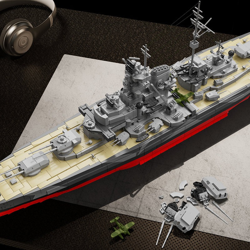 1:300 Tirpitz Battleship