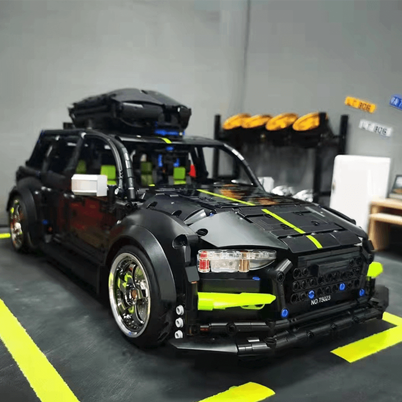 The Ultimate RS6 – Remote Controlled German Wagon 2894pcs