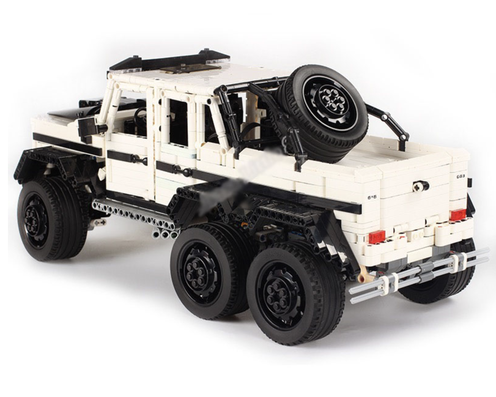 Arctic Edition Remote Controlled 6x6 – 3309 pcs