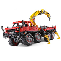 Ferngesteuerter Holztransporter, 3068 Stück