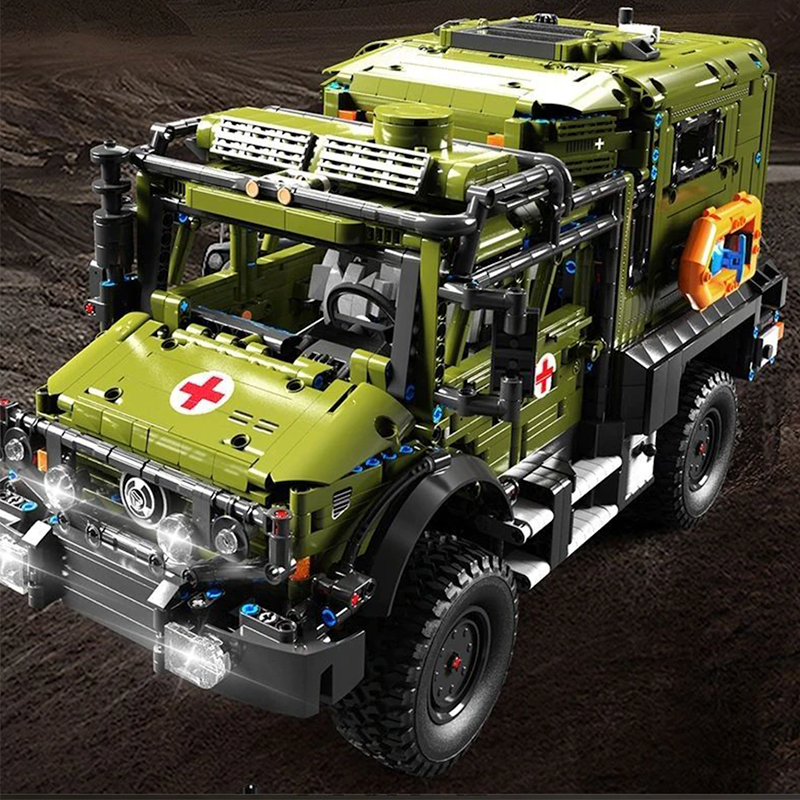 Armoured Military Ambulance - 3849pcs